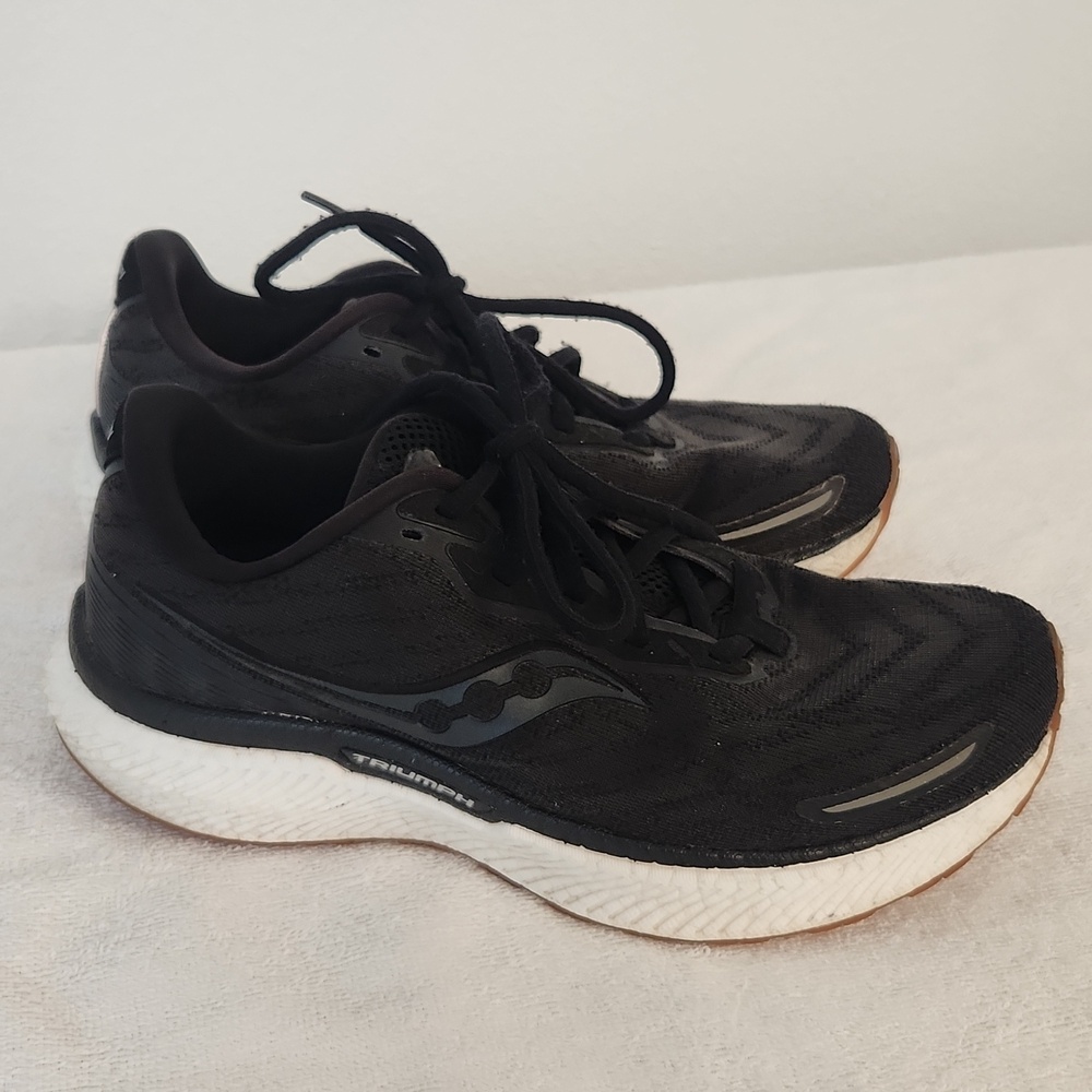 Saucony Triumph Sneakers